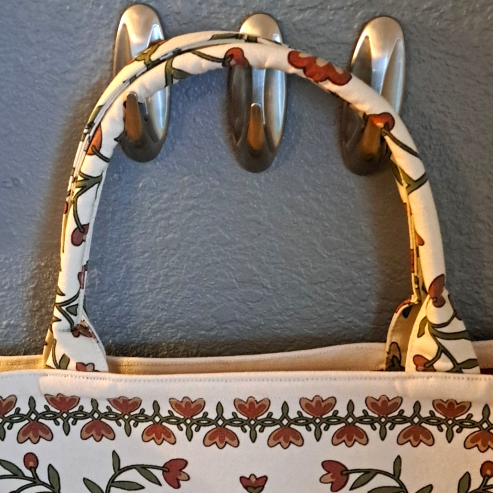 Like New Boho Floral Tote - Picture 2 of 5